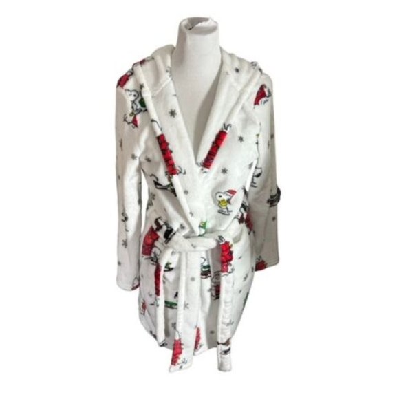 Peanuts Intimates & Sleepwear Peanuts Bath Robe Snoopy Christmas
